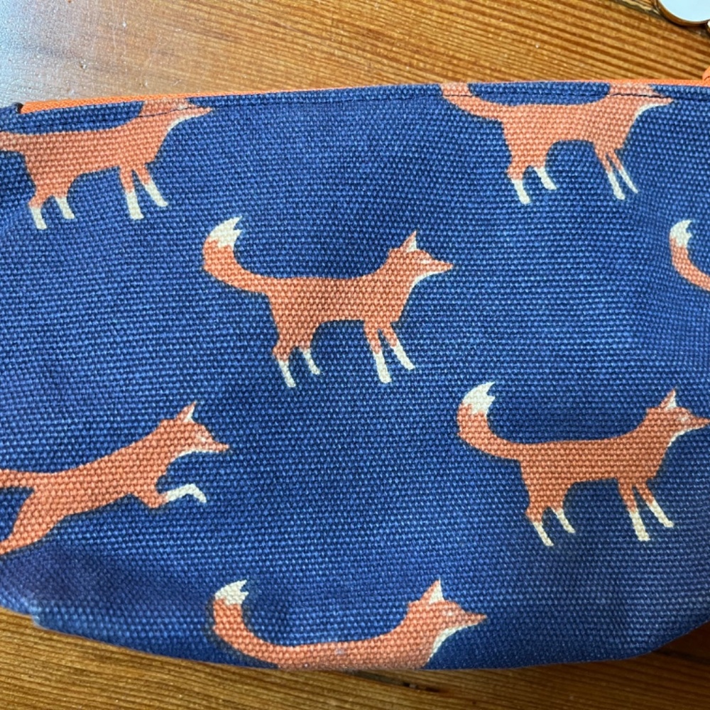 Lady Alamo little zip fox bag with wrist strap